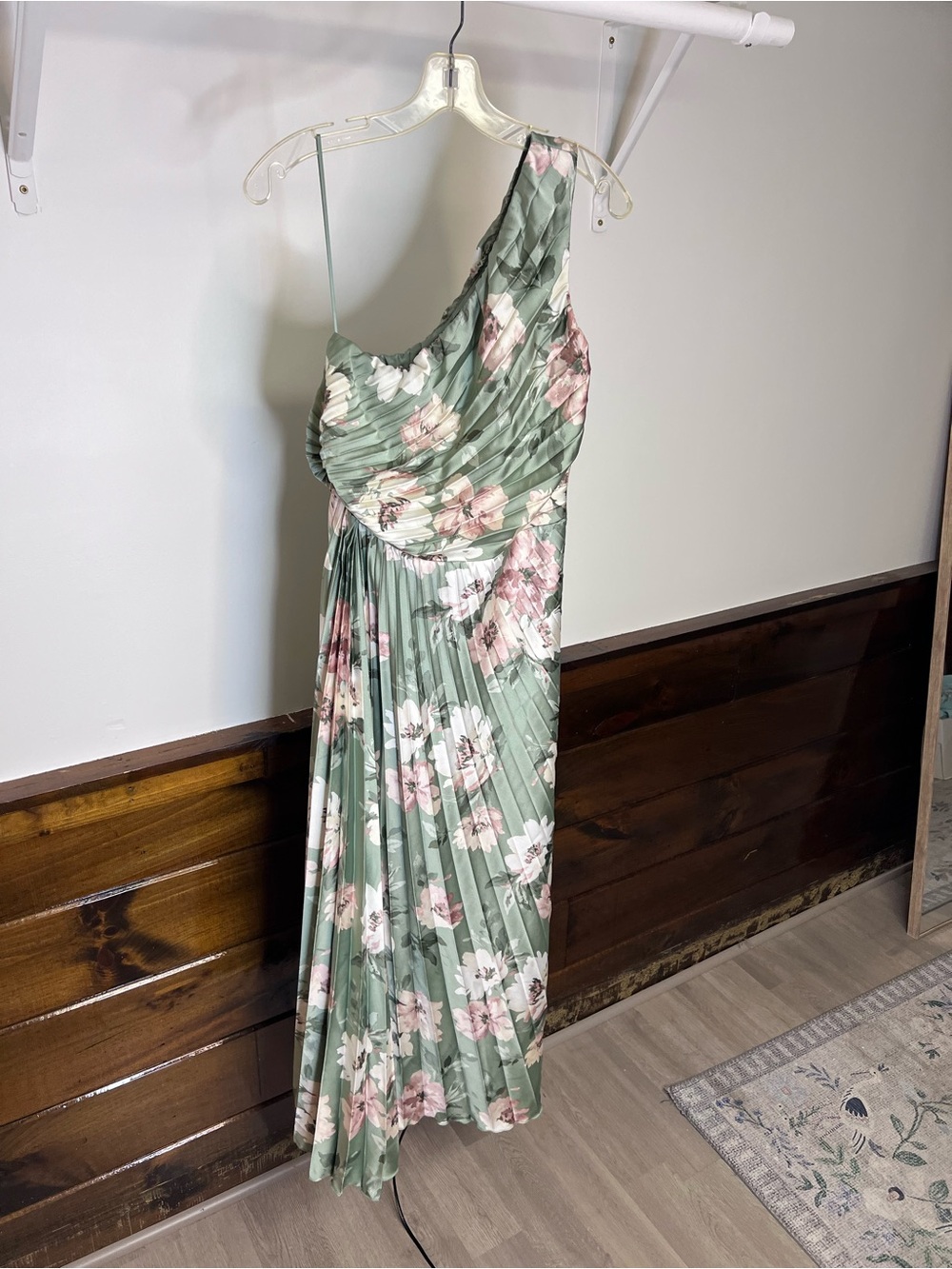 Abercrombie & Fitch One-Shoulder Sage Green Floral Pleated Maxi Dress- M